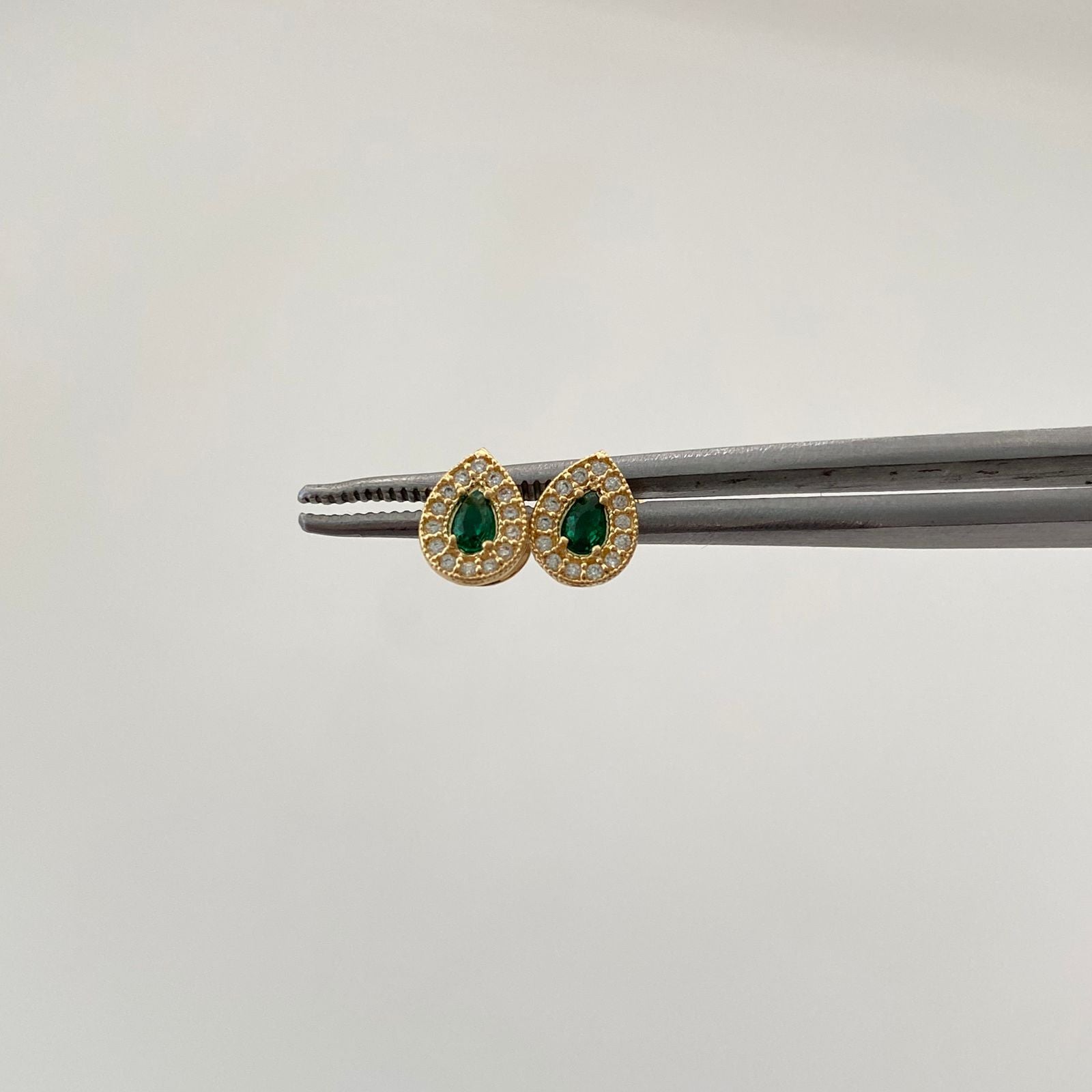 Topos Gota Casting verde Oro amarillo 18k 0,85 Gr / 5,3 mm
