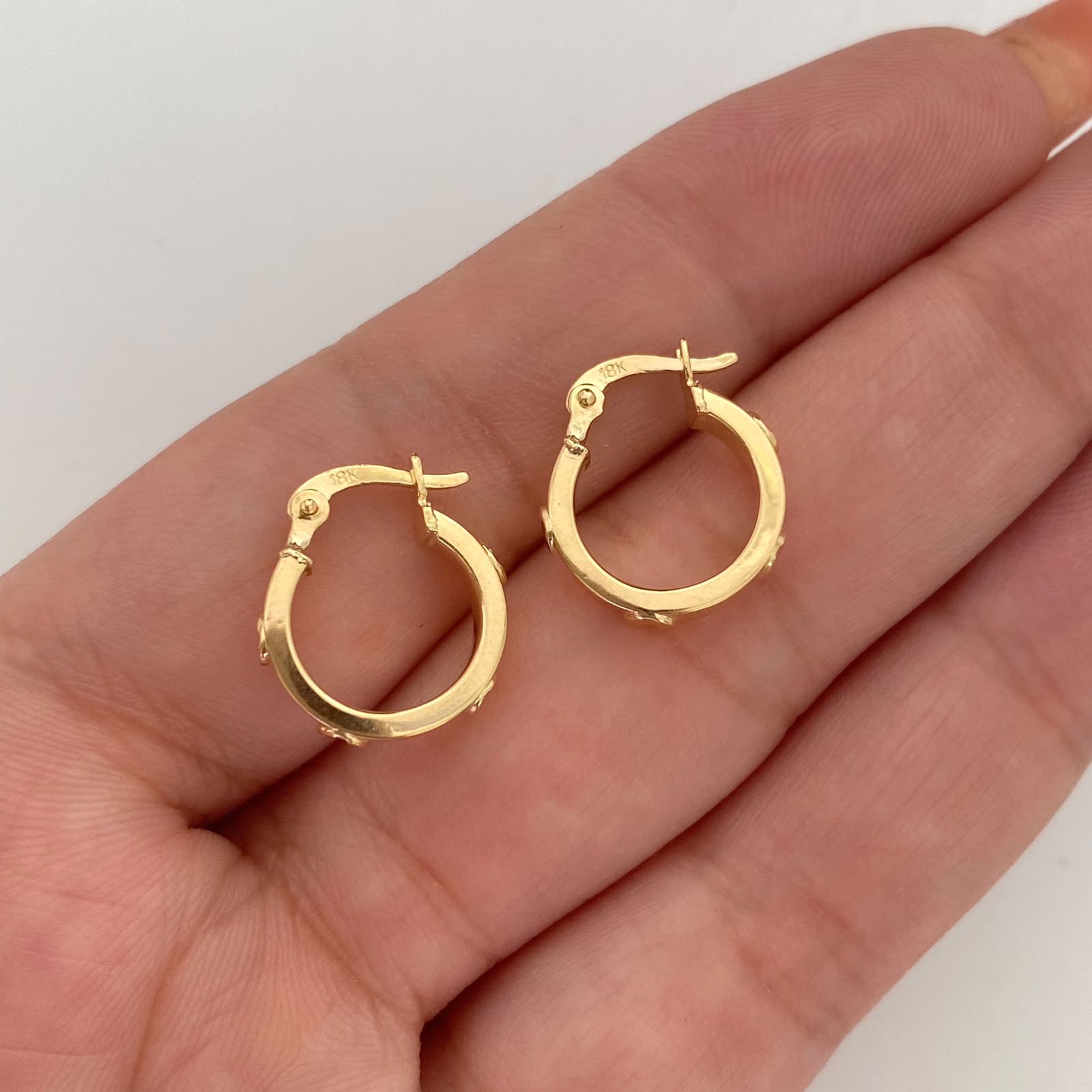 Candonga Sello Oro amarillo 18k 1,5 Gr / 1,6 Cm