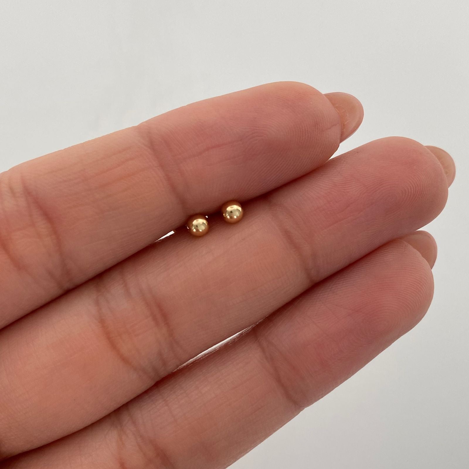 Topos Bola Lisa 3mm Oro amarillo 18k 0,4 Gr