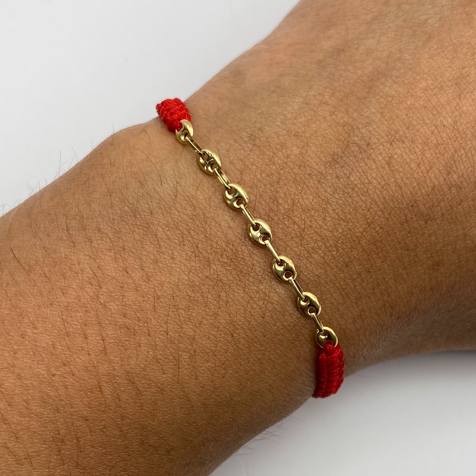 Pulsera tejida Herraje gc hilo rojo Oro amarillo 18k 0,35 Gr