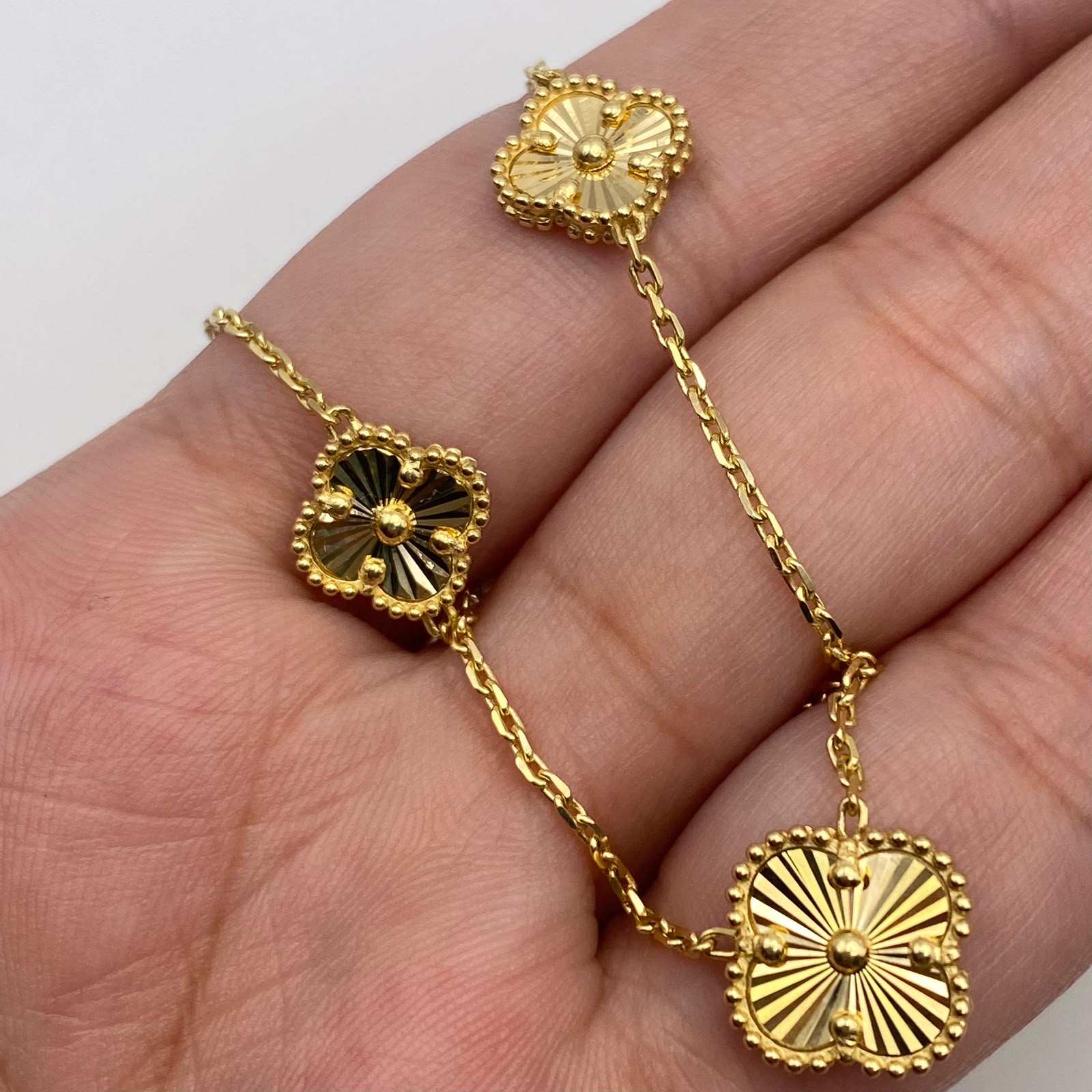 Cadena It Trebol diamantado Oro amarillo 18k 6,71 Gr / 0,9 mm / 45 Cm