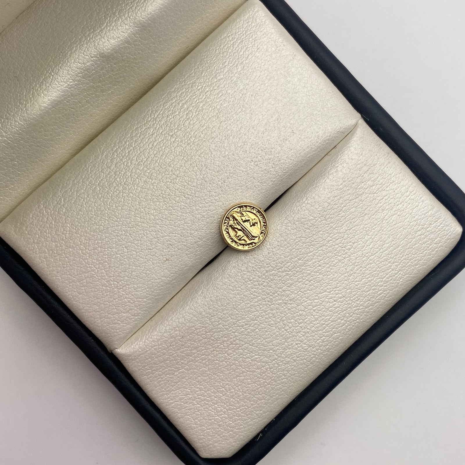 Herraje tambor san benito Oro amarillo 18k 0,37 Gr / 0,7 Cm