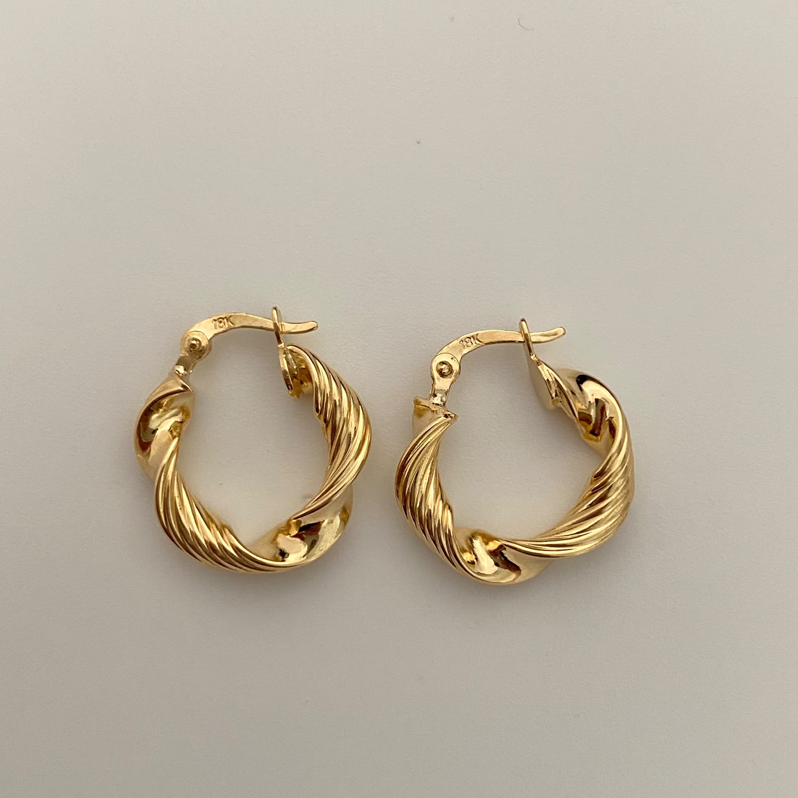 Candonga Entorchada Oro amarillo 18k 2 Gr / 1,7 Cm