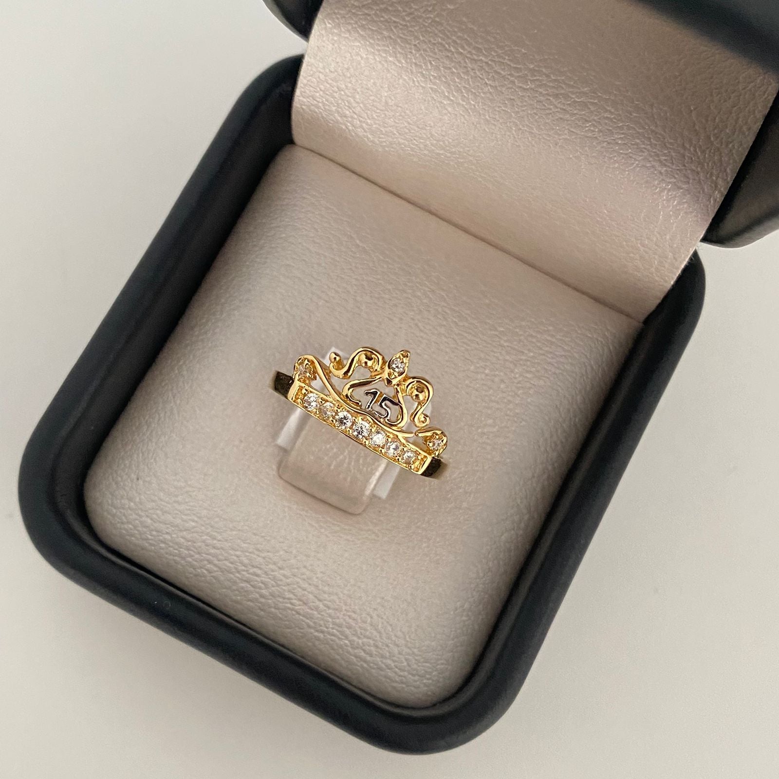 Anillo 15 tiara circones blancos Oro amarillo y Oro blanco 18k / Talla 6 3/4 / 2,0 Gr