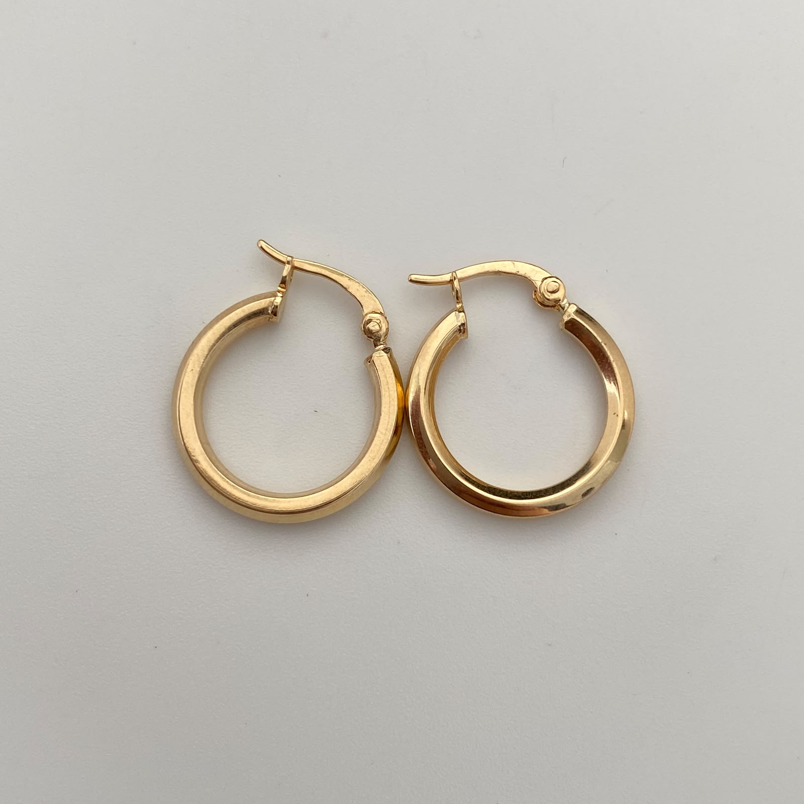 Candonga Lisa Oro amarillo 18k 1,5 Gr / 2 Cm