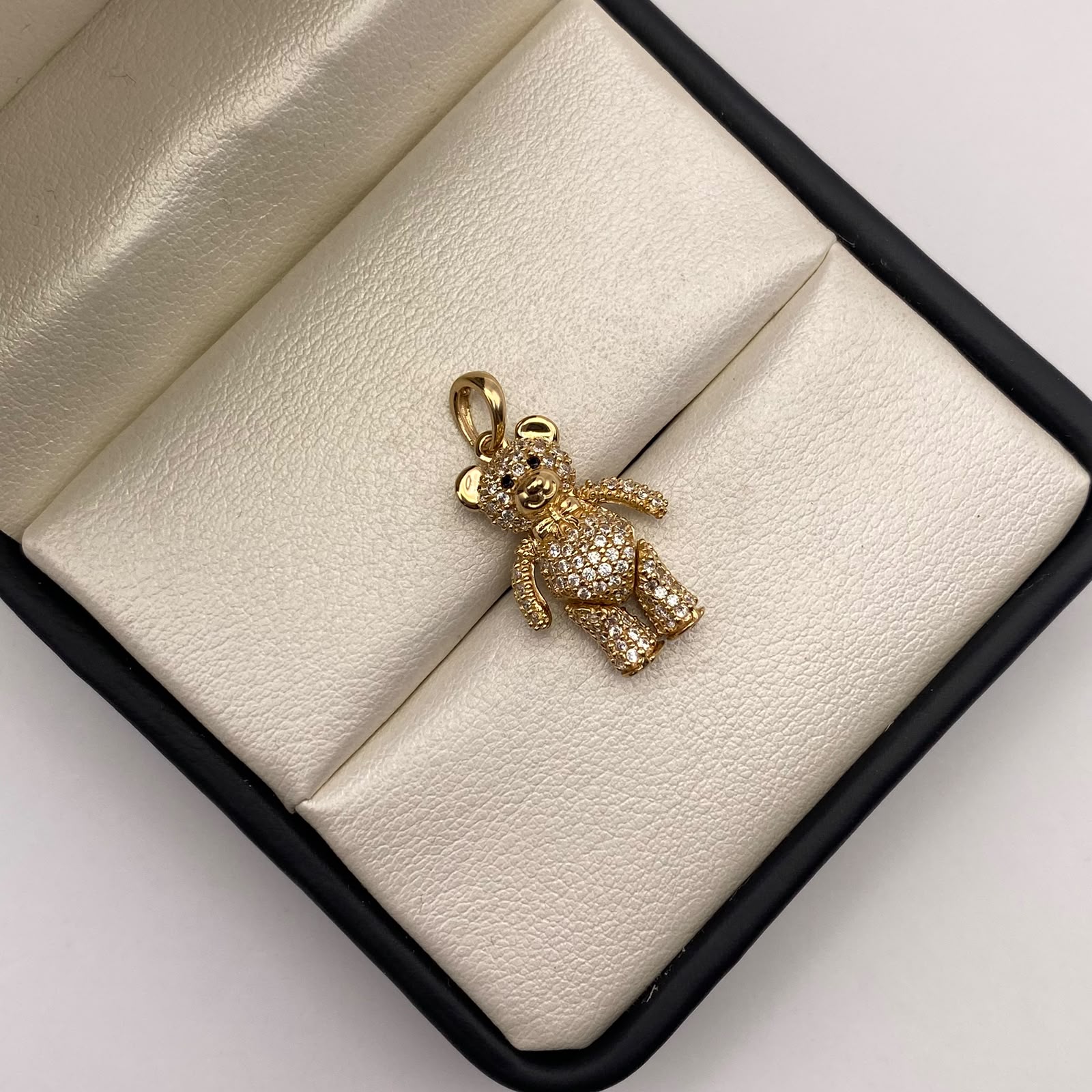 Dije Oso articulado circones blancos Oro amarillo 18k 4,42 Gr / 13,8 mm / 2,4 Cm