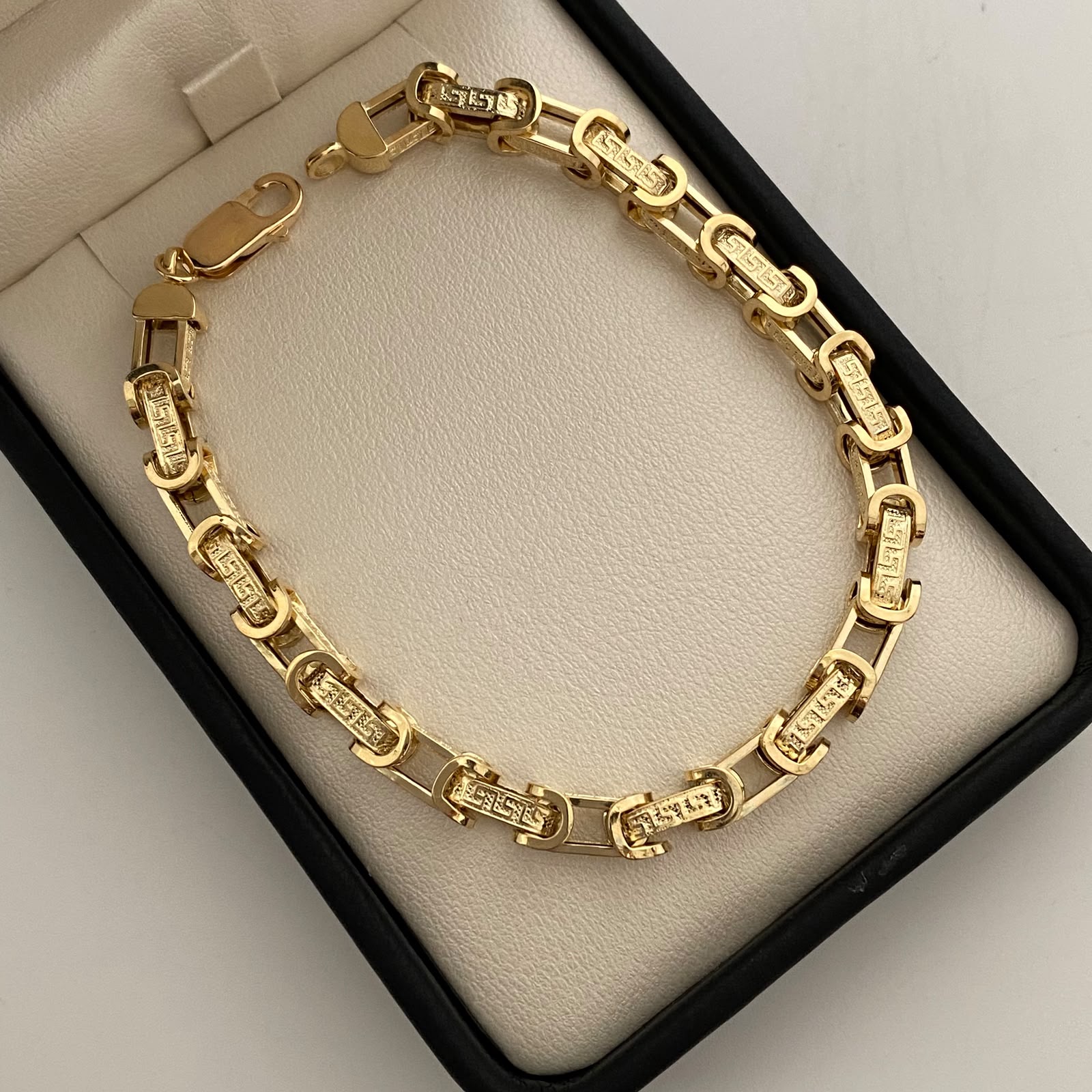 Pulso It Tejido Especial Vs Oro amarillo 18k +4 / 8,1 Gr / 5,2 mm / 20,5 Cm