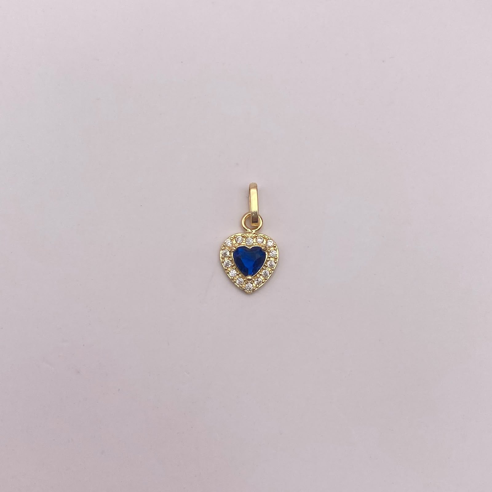 Dije Corazon circones blacos y azul rey Oro amarillo 18k 0,6 Gr / 7,7 mm / 1,5 Cm