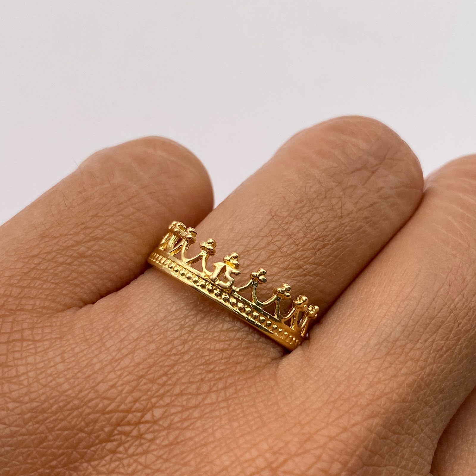 Anillo 15 Corona Oro amarillo 18k / Talla 7 / 1,65 Gr