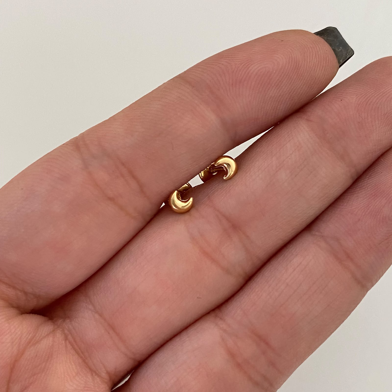 Topos Mini Luna Oro amarillo 18k 0,45 Gr / 3,3 mm