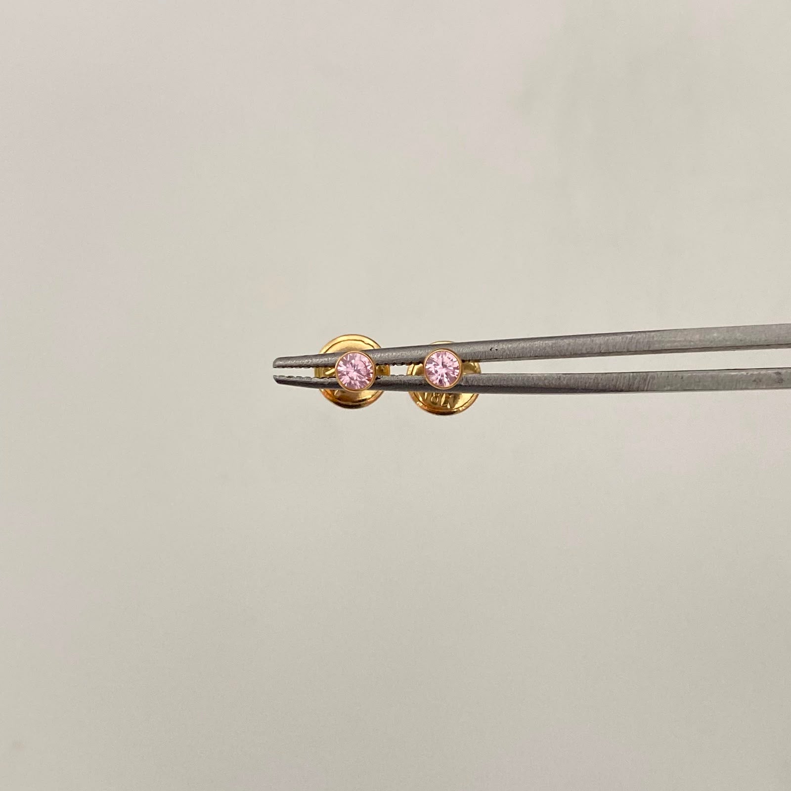 Topos Circon Rosado Oro amarillo 18k 0,4 Gr / 3 mm