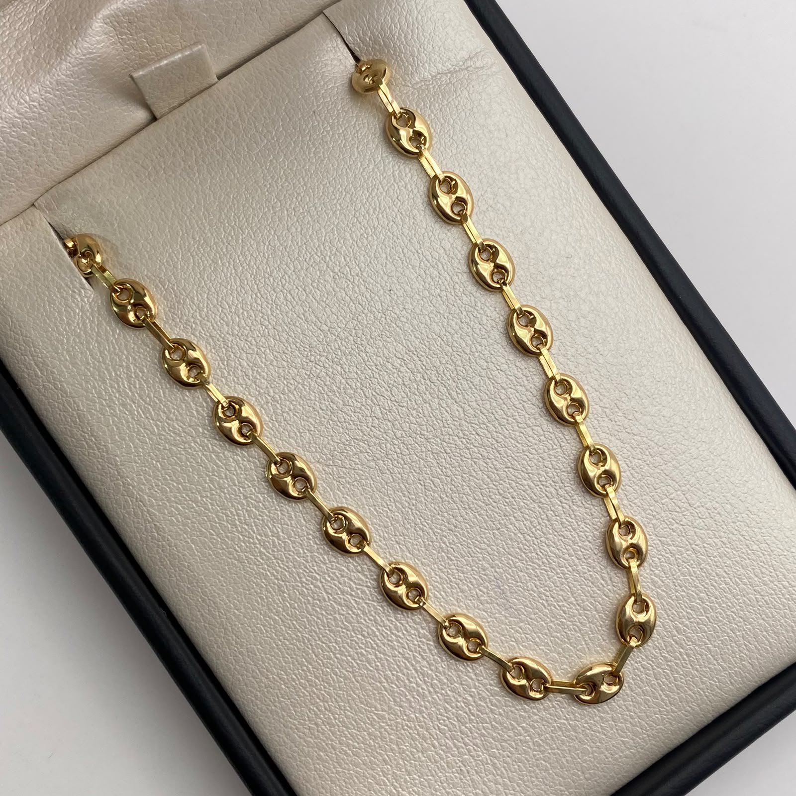 Pulso Gc liso Oro amarillo 18k 3,60 Gr / 4,5 mm / 21,6 Cm Broche 0,40