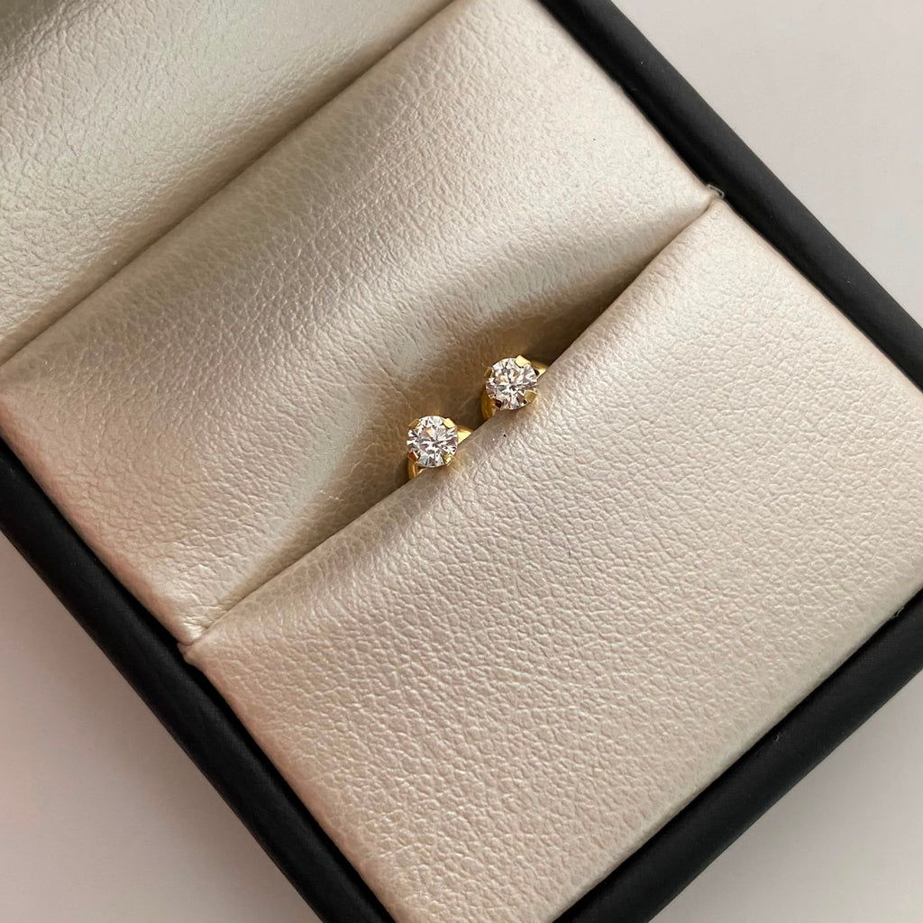 Topos Circon Blanco Oro amarillo 18k 0,45 Gr / 3 mm