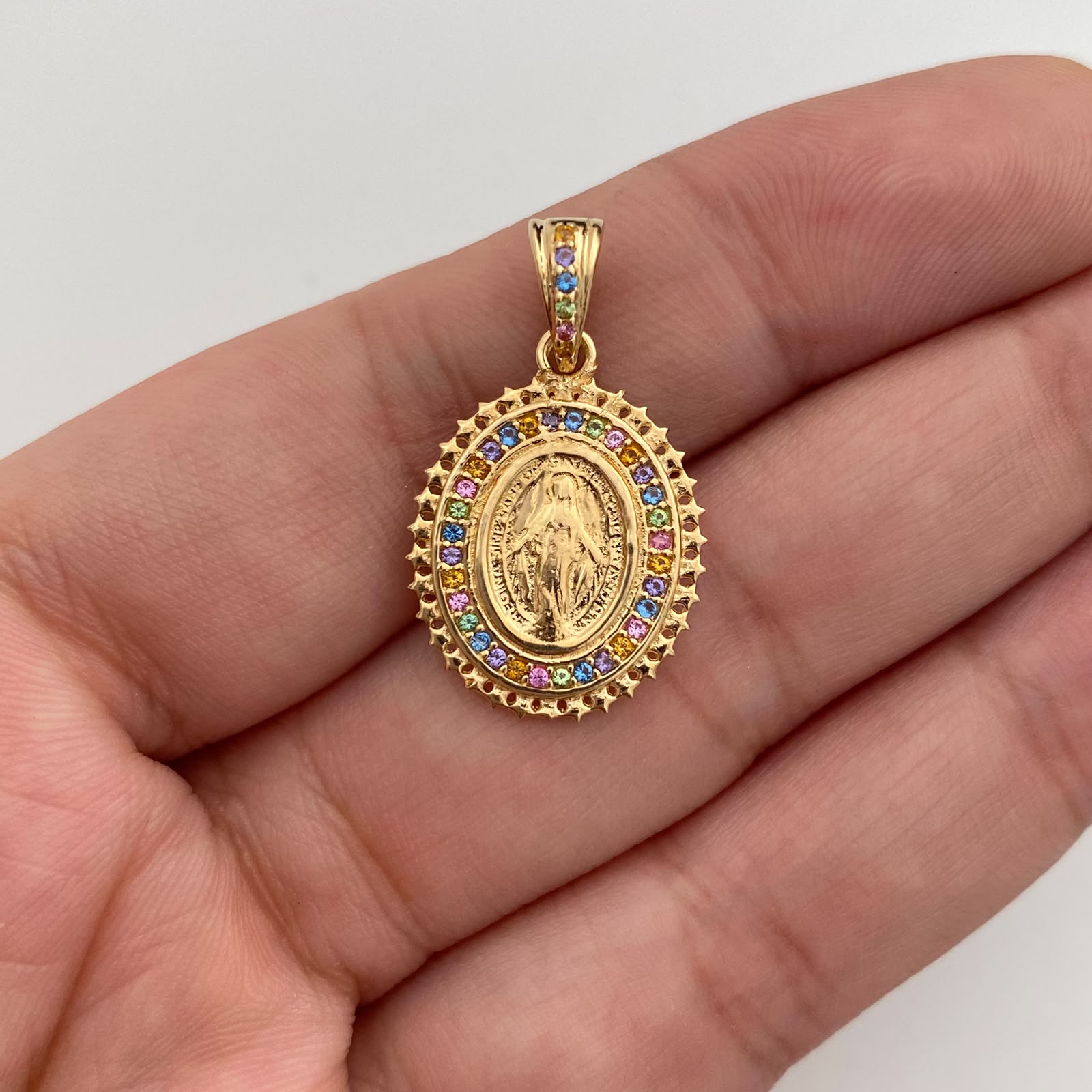 Dije Redondo Casting Multicolor Virgen Milagrosa Oro amarillo 18k 2,55 Gr / 15,9 mm / 2,6 Cm