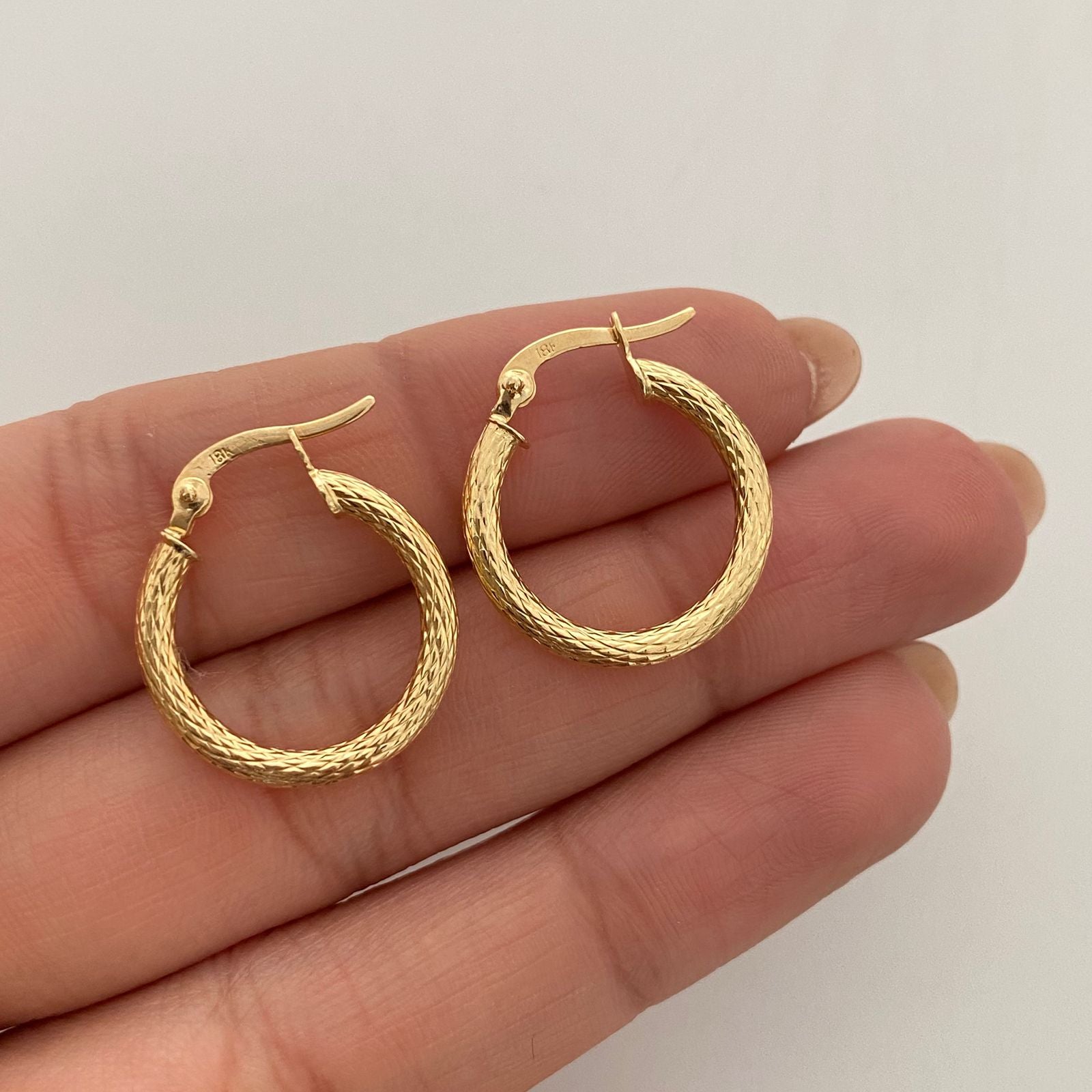 Candonga diamantada  Oro amarillo 18k 2 Gr / 1,75 Cm