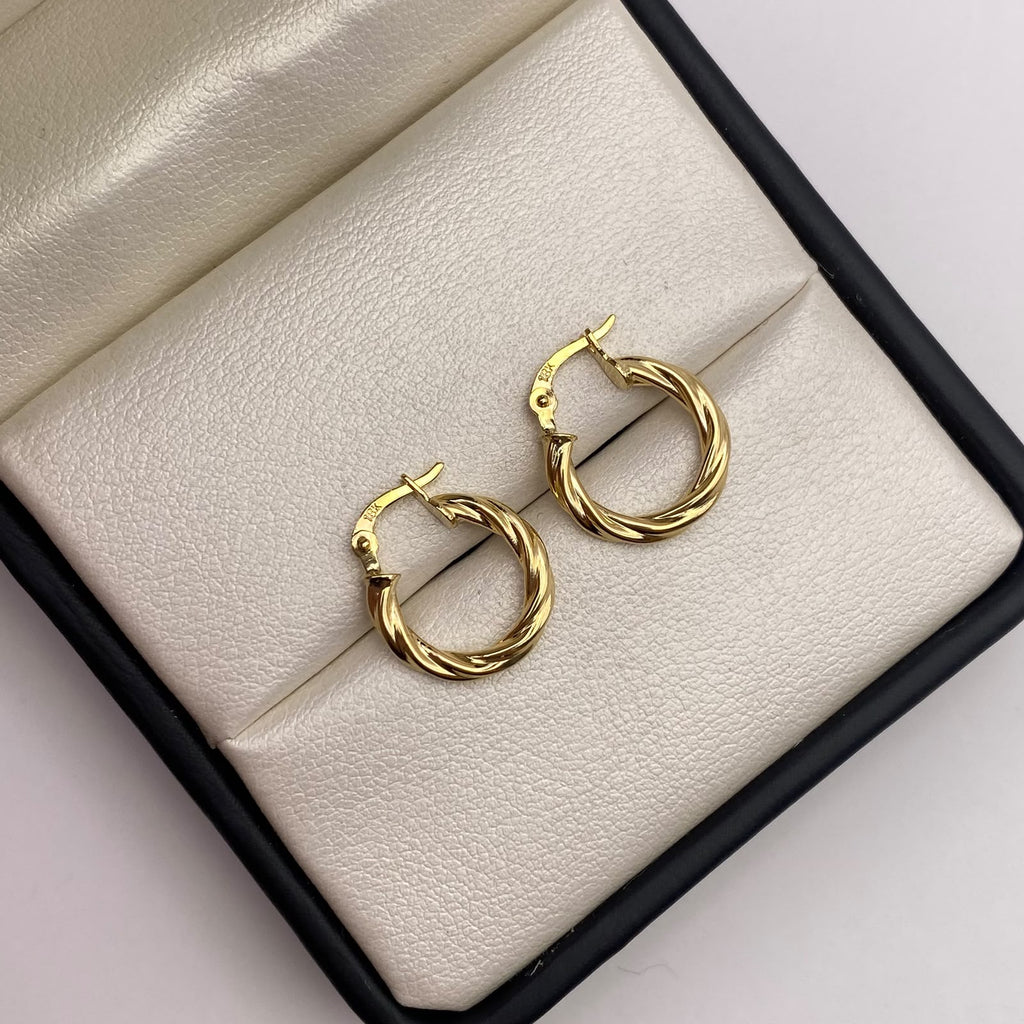 Candonga Entorchada Oro amarillo 18k 1,32 Gr / 1,6 Cm