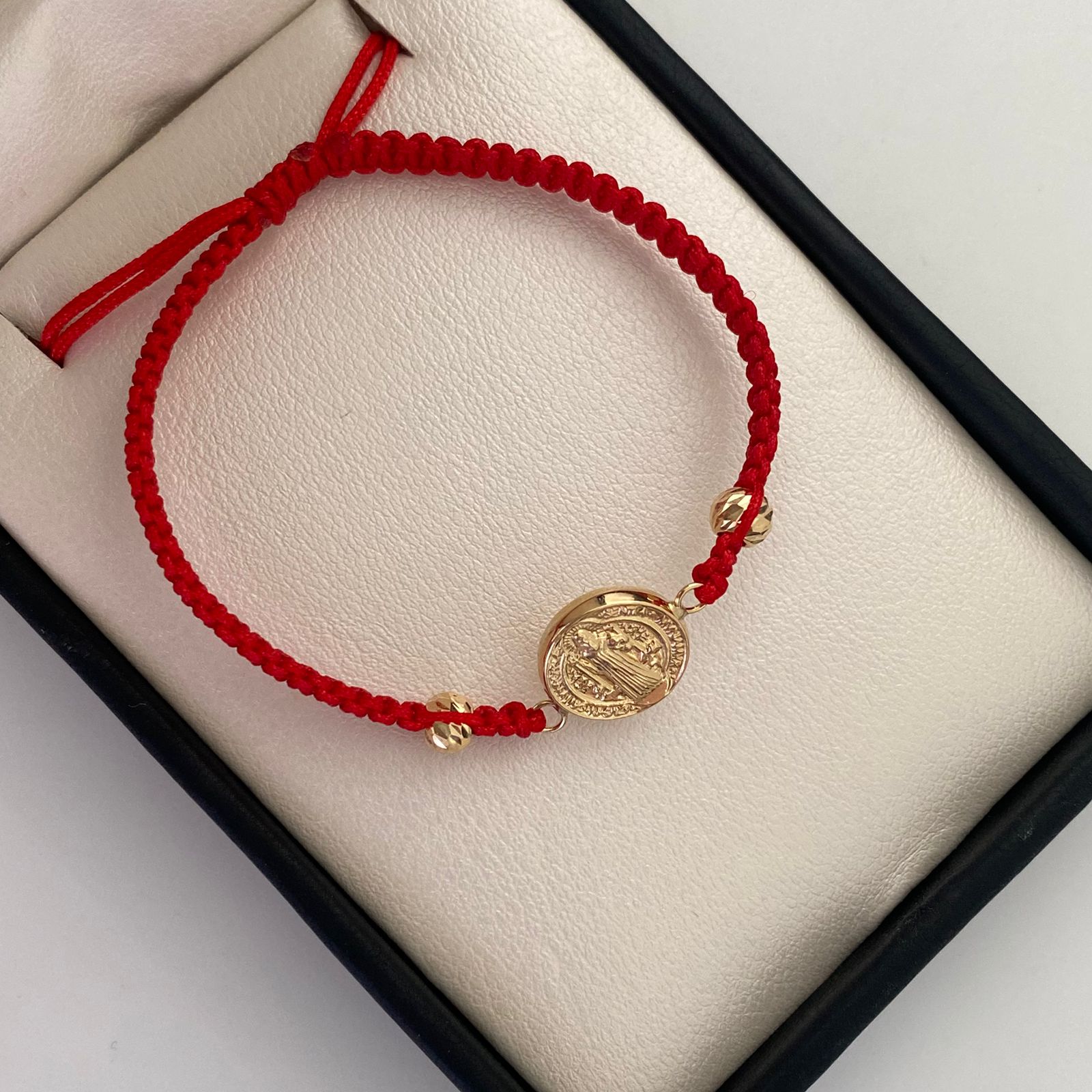 Pulsera tejida Herraje san benito bolas diamantadas 5mm Oro amarillo 18k 0,45 Gr