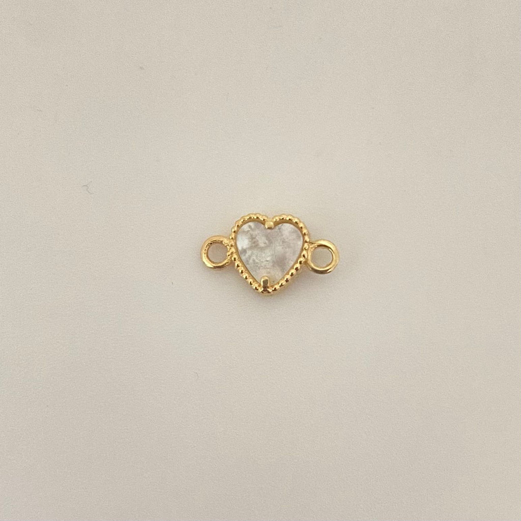Herraje corazon fondo blanco  Oro amarillo 18k 0,65 Gr / 1,3 Cm