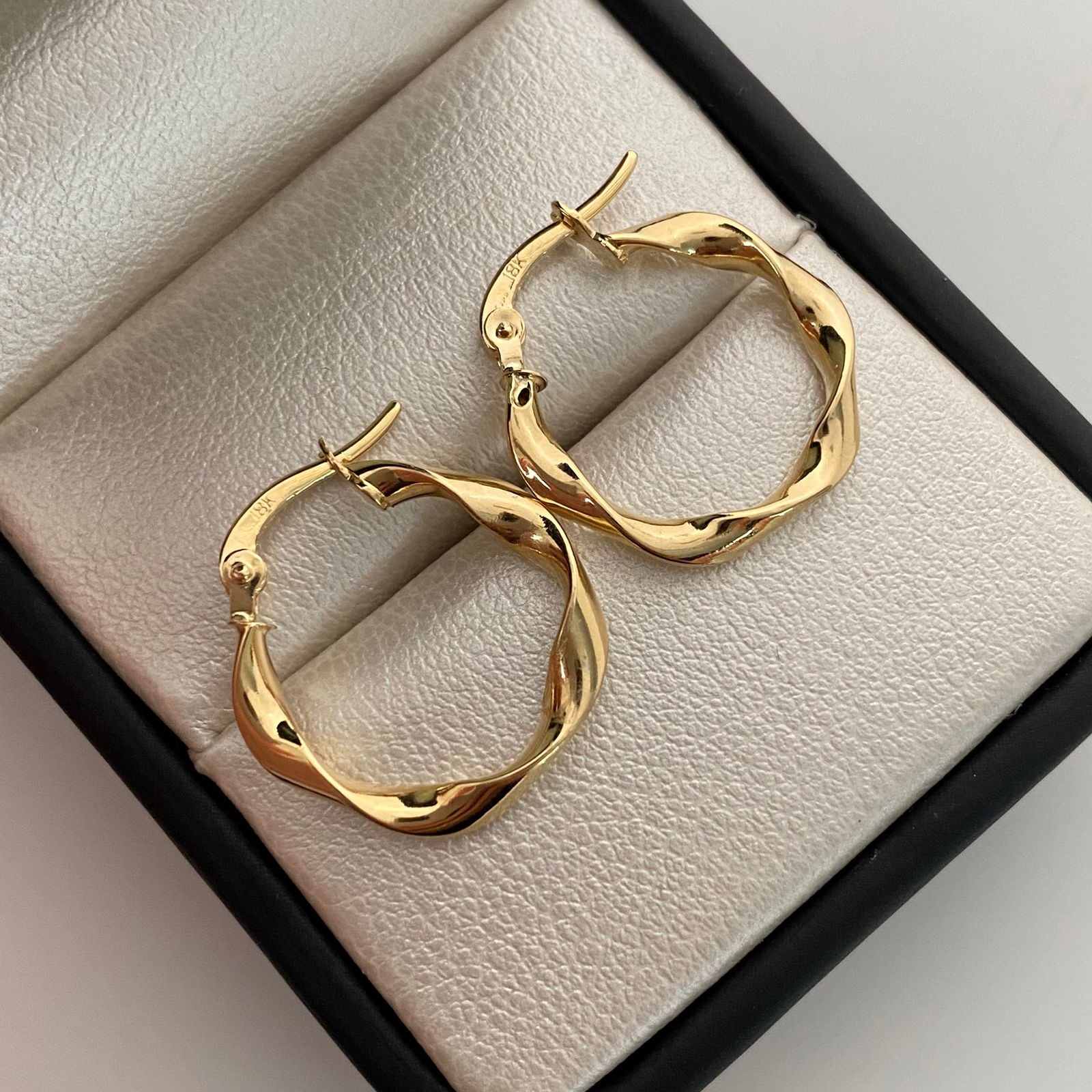 Candonga melcocha Oro amarillo 18k 1,5 Gr / 2 Cm
