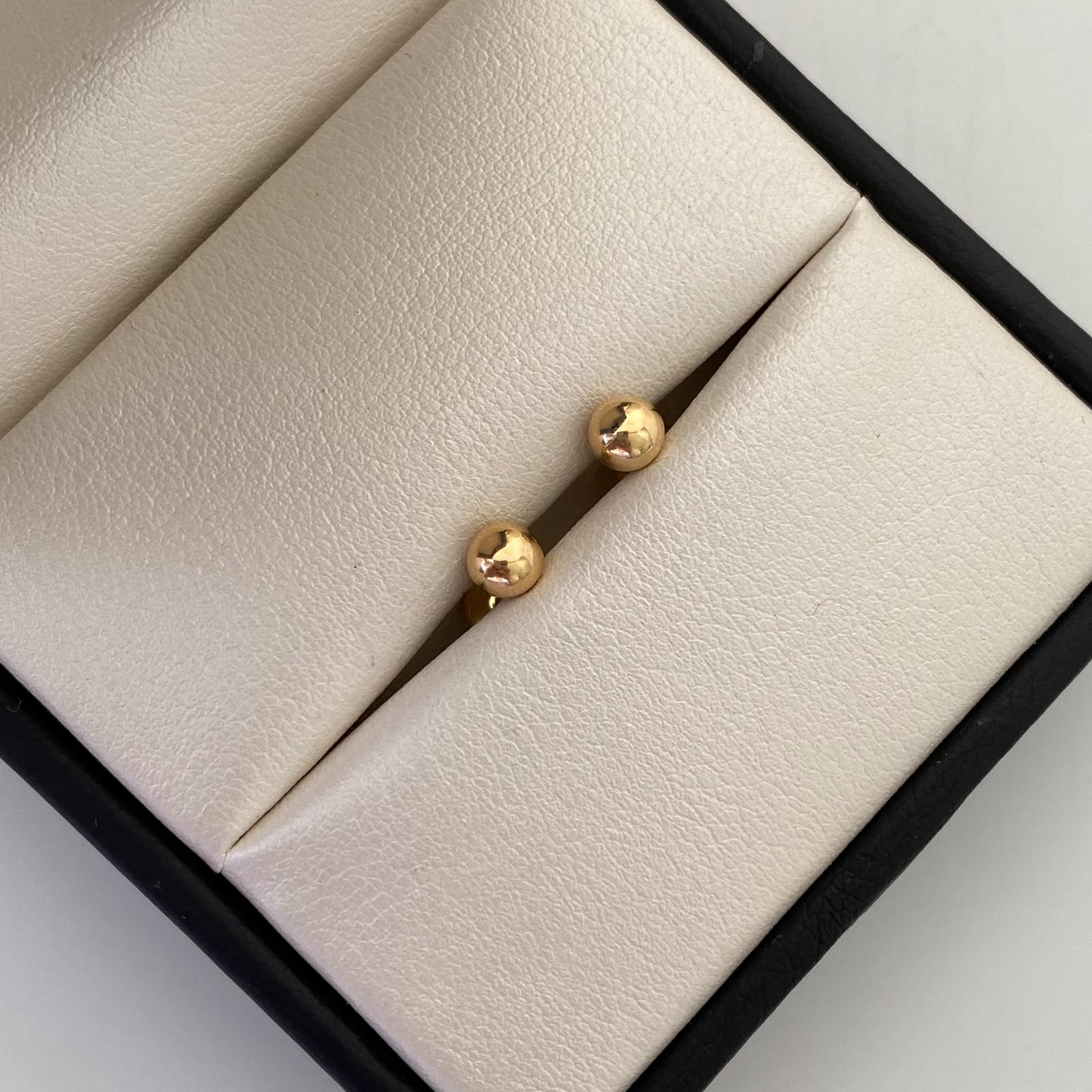 Topos Bola Lisa 5mm Oro amarillo 18k 0,5 Gr