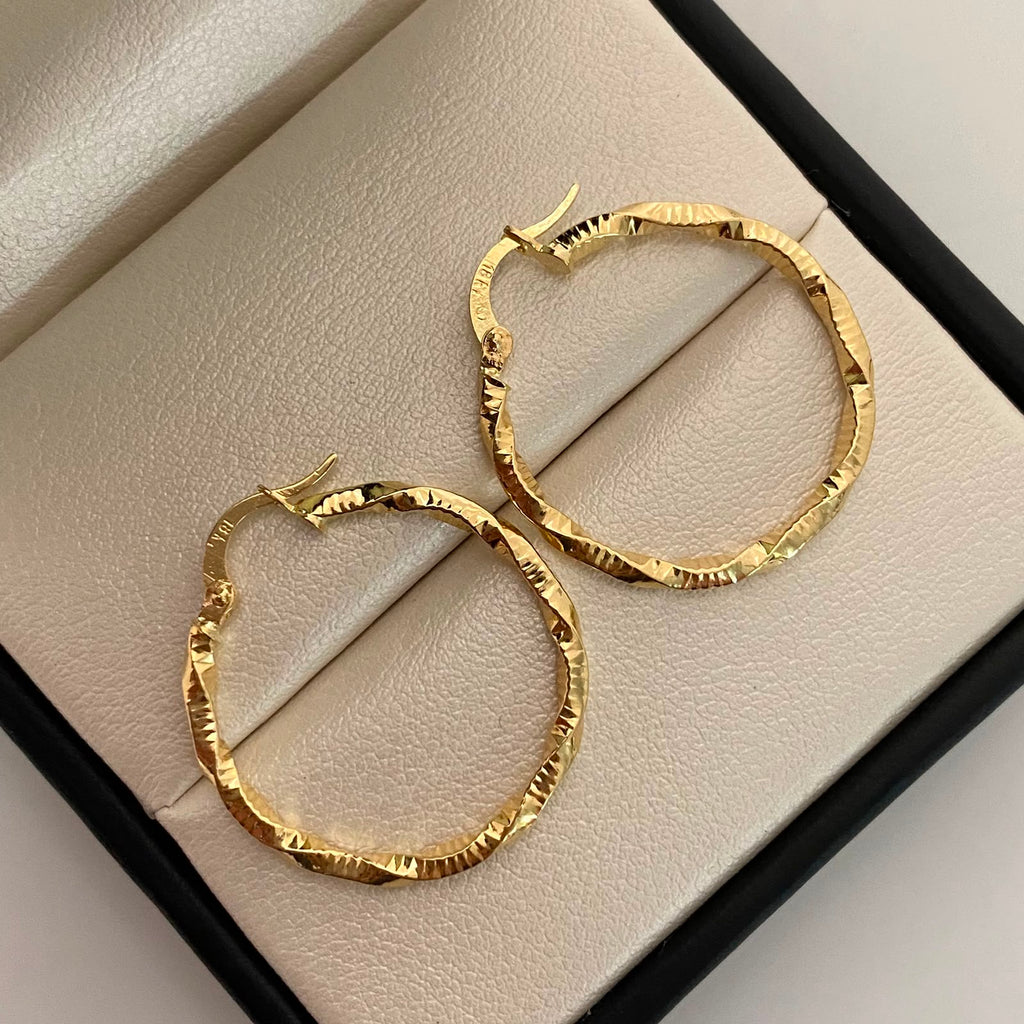 Candonga Entorchada Diamantada Oro amarillo 18k 1,8 Gr / 2,8 Cm