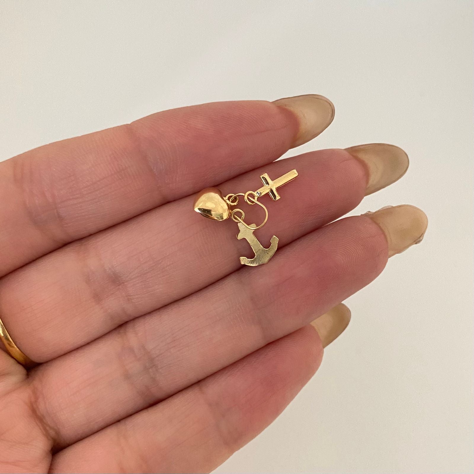 Dije tres gracias Oro amarillo 18k 0,5 Gr / 2,0 Cm