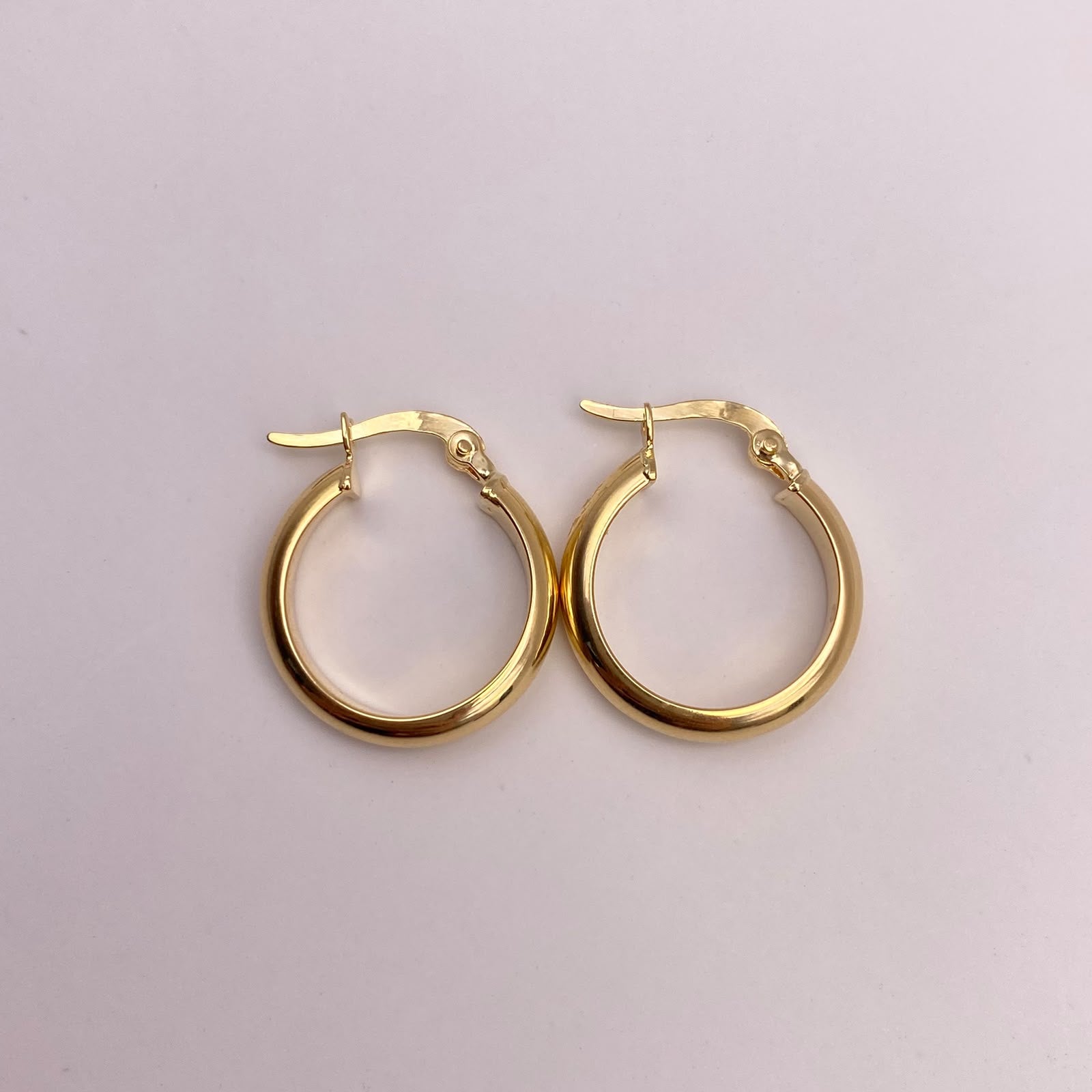 Candonga lisa Oro amarillo 18k 2,20 Gr / 2 Cm