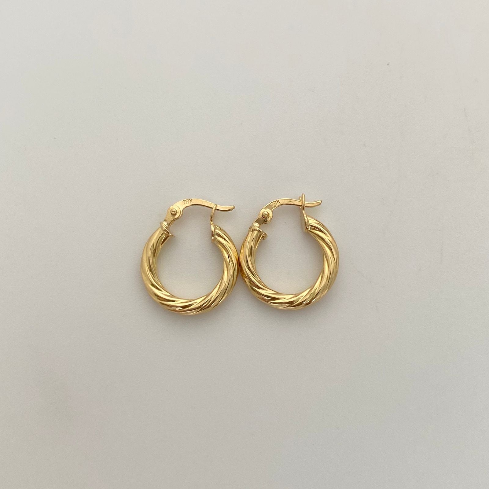 Candonga Entorchada Oro amarillo 18k 1,45 Gr / 1,5 Cm