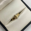 Anillo cruz cristo Oro amarillo 18k / Talla 7 1/2 / 2,3 Gr / 3,68 mm