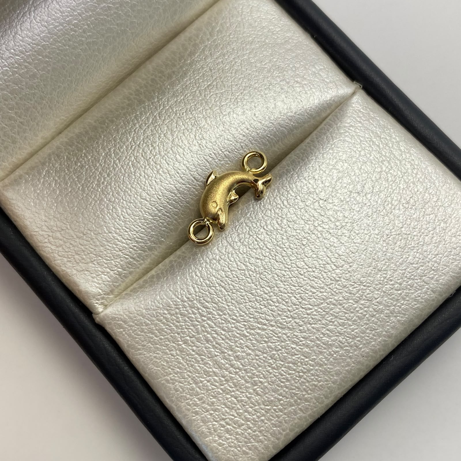 Herraje Delfin Oro amarillo 18k 0,3 Gr / 1,4 Cm