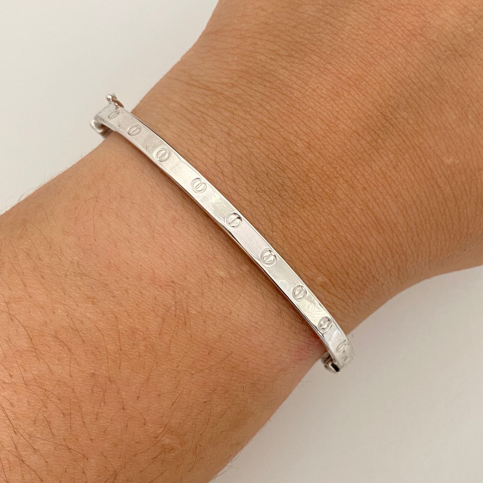 Aro It sello oro blanco  +4 / 4,90 Gr / 4 mm / 18,5 Cm
