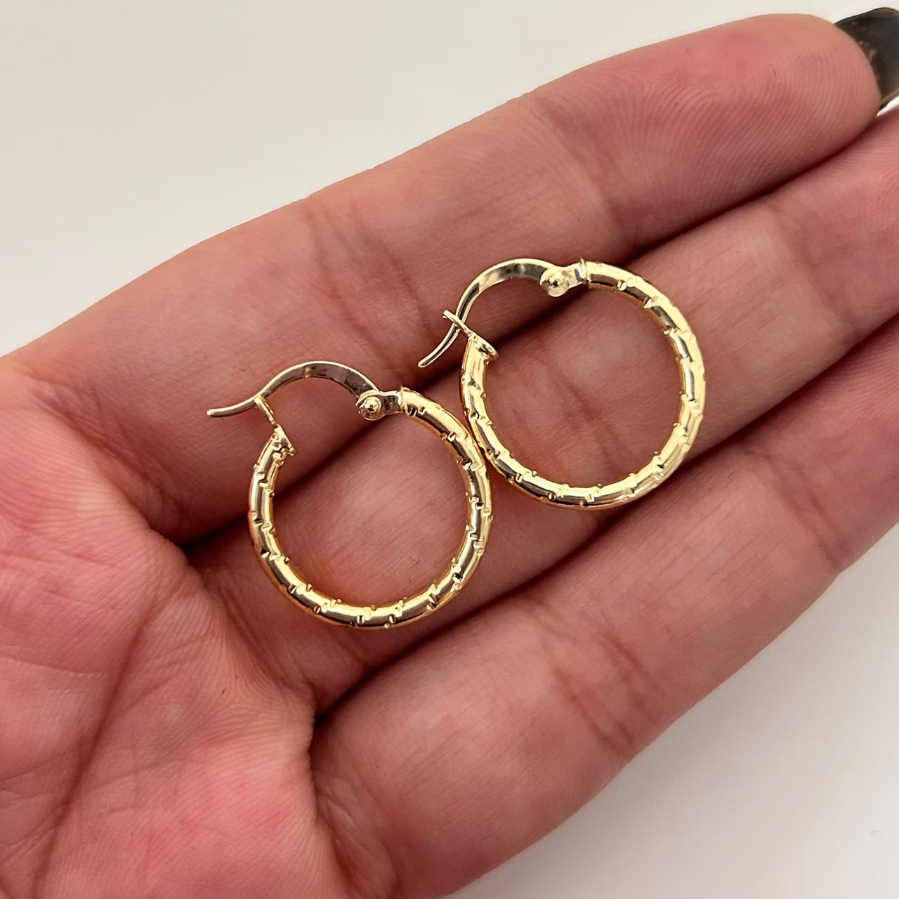 Candonga Diamantada Oro amarillo 18k 1,4 Gr / 2,1 Cm