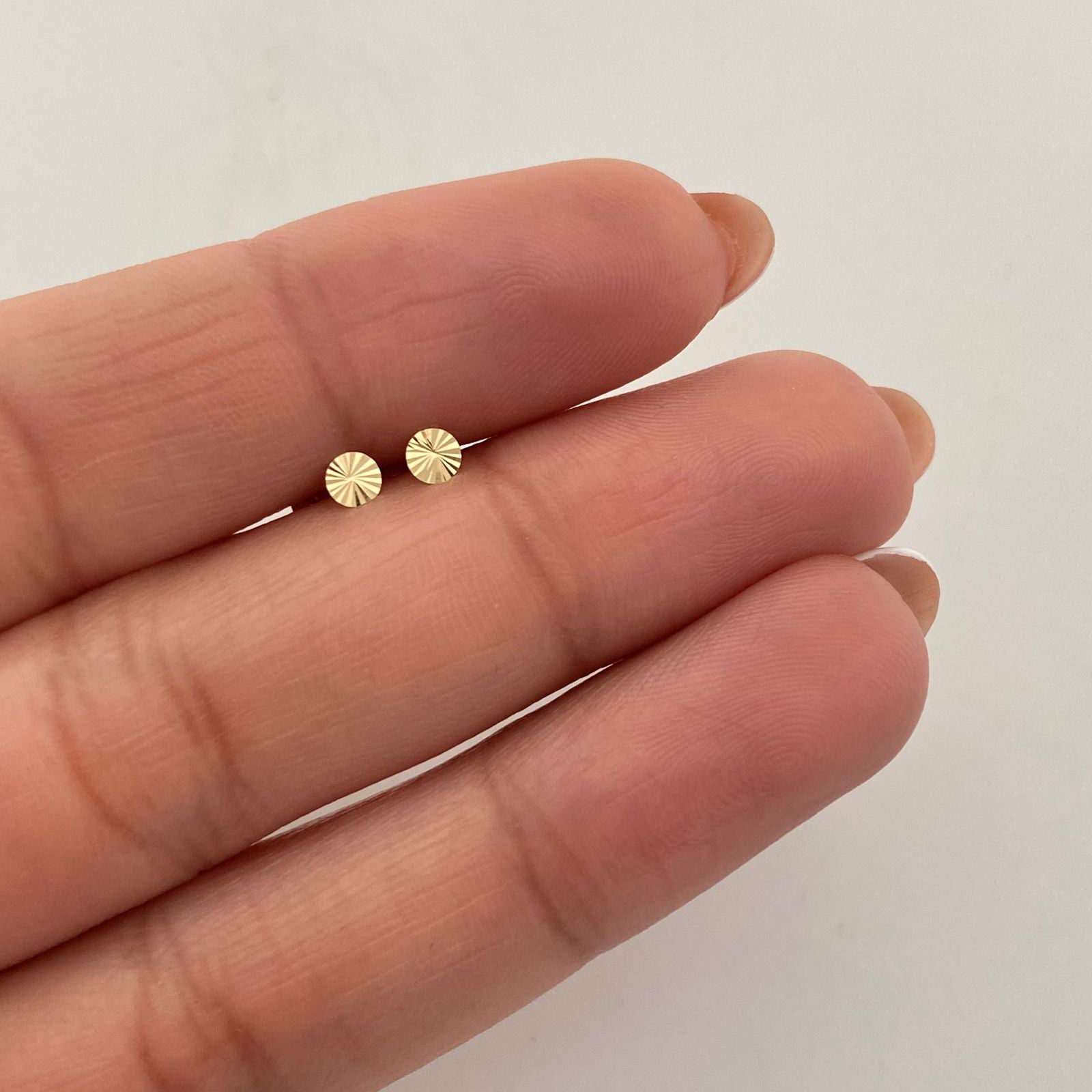 Topos mini plano diamantado  Oro amarillo 18k 0,4 Gr / 3,17 mm