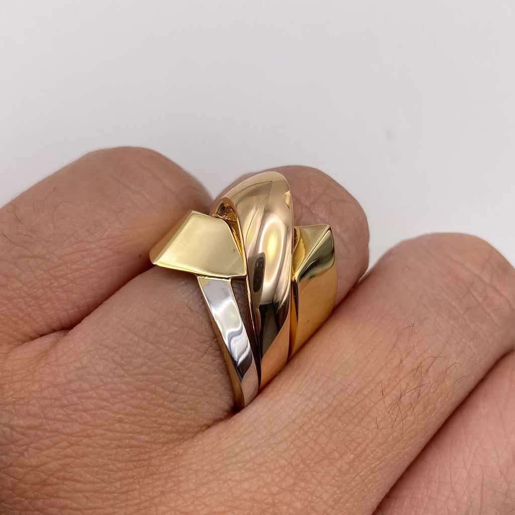 Anillo It  Tres oros 18k / Talla 6 / +2 / 4,3 Gr / 14,9 mm
