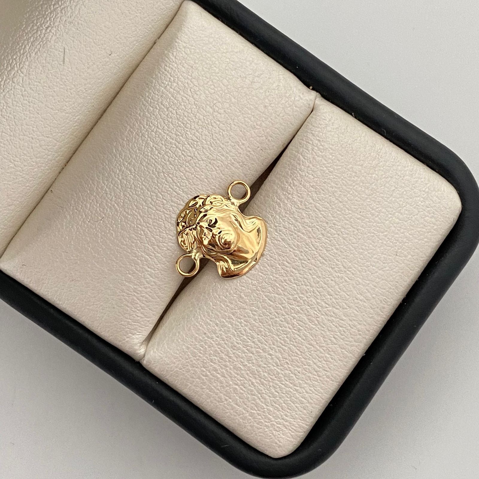 Herraje rostro de jesus  Oro amarillo 18k 0,45 Gr / 1,4 Cm