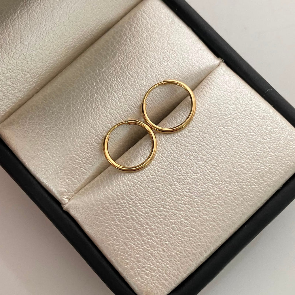 Candonga imperdible lisa Oro amarillo 18k 0,45 Gr / 1 Cm