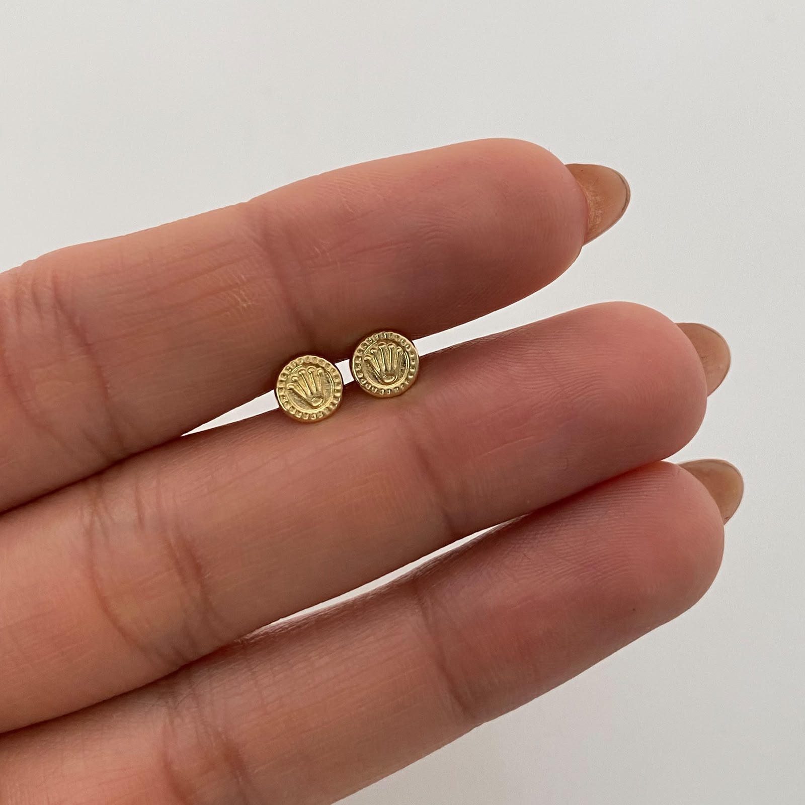 Topos Corona Rx Oro amarillo 18k 0,55 Gr / 5,6 mm