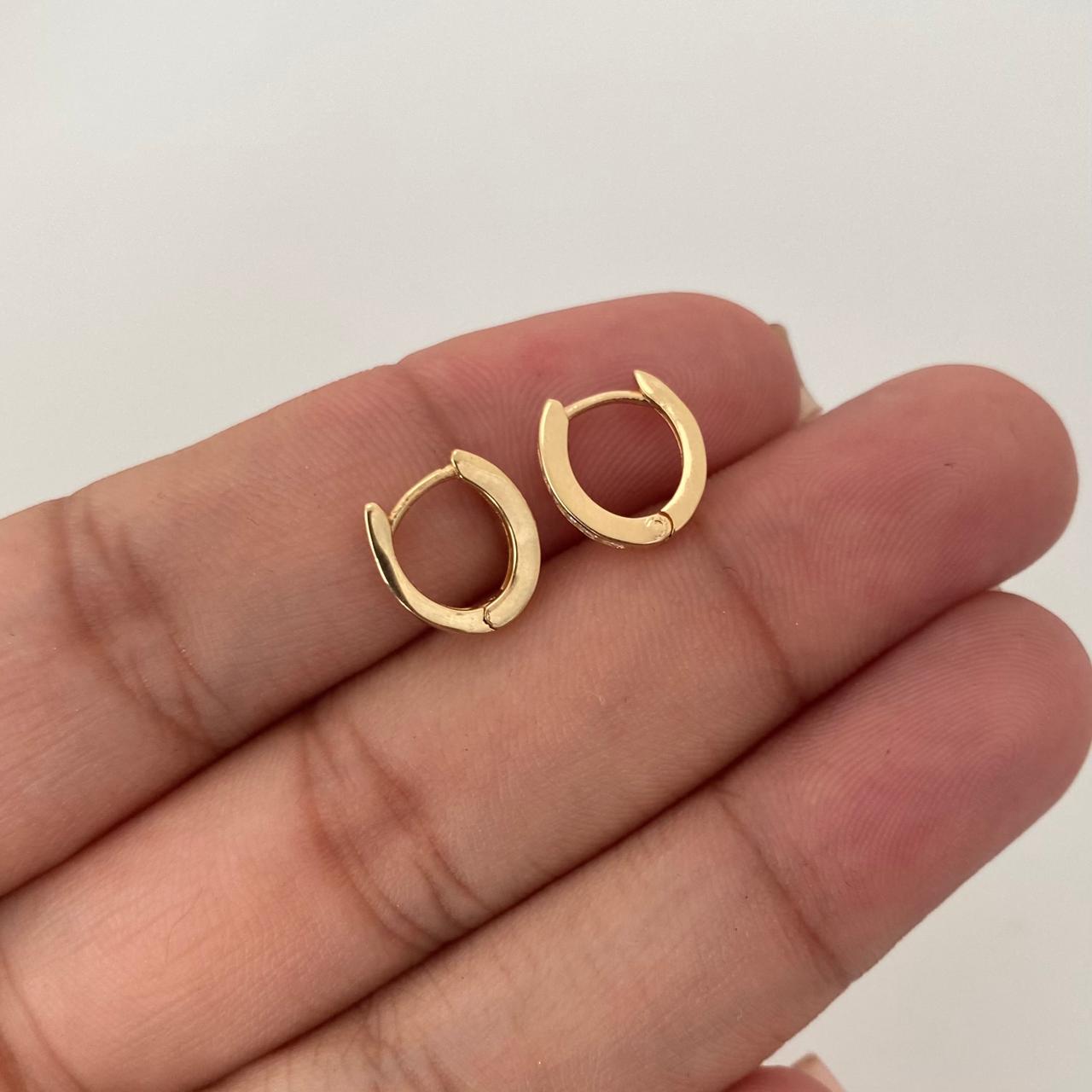 Candonga ovalada linea casting blanca Oro amarillo 18k 1,55 Gr / 1,0 Cm