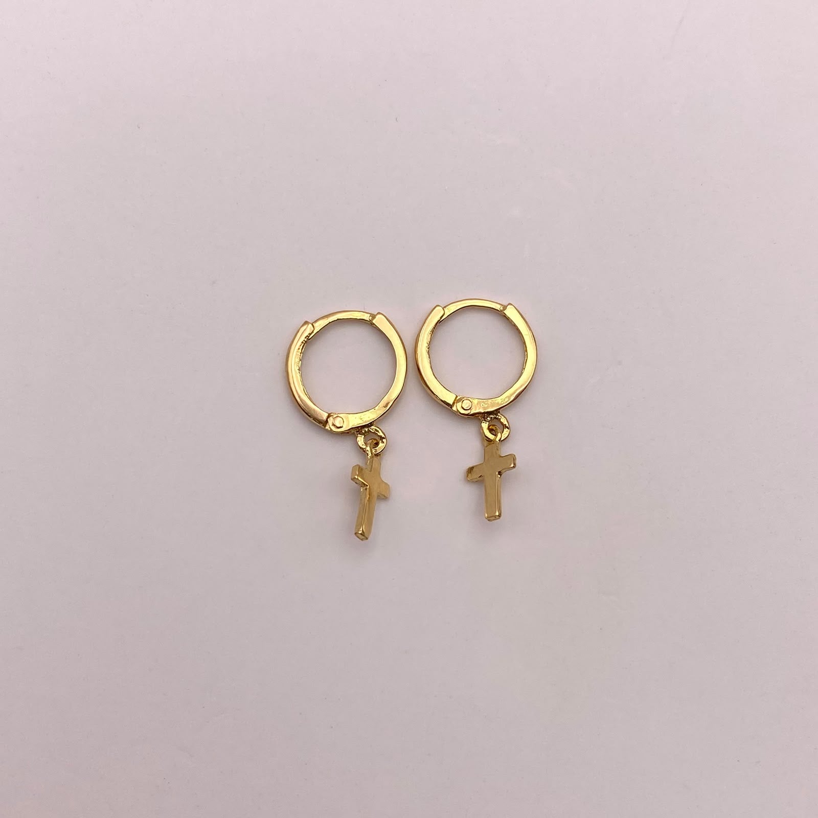 Candonga lisa dije cruz Oro amarillo 18k 1,15 Gr / 1,8 Cm