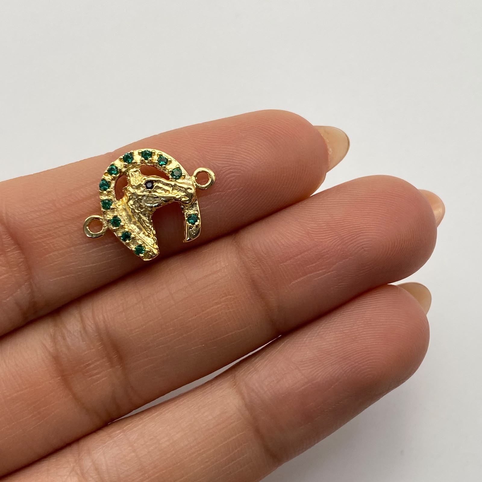 Herraje Caballo herradura circones verdes Oro amarillo 18k 1,85 Gr / 1,7 Cm