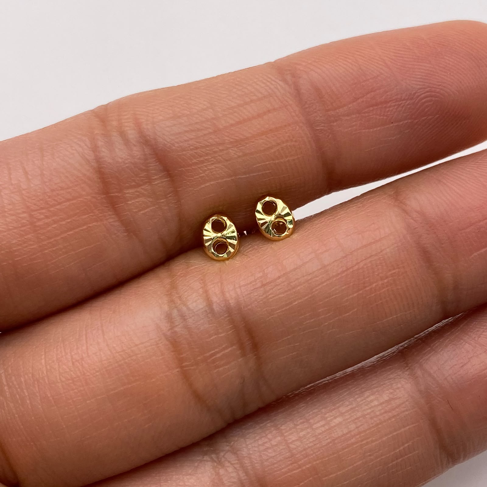 Topos Gc Diamantado Oro amarillo 18k 0,5 Gr / 4 mm