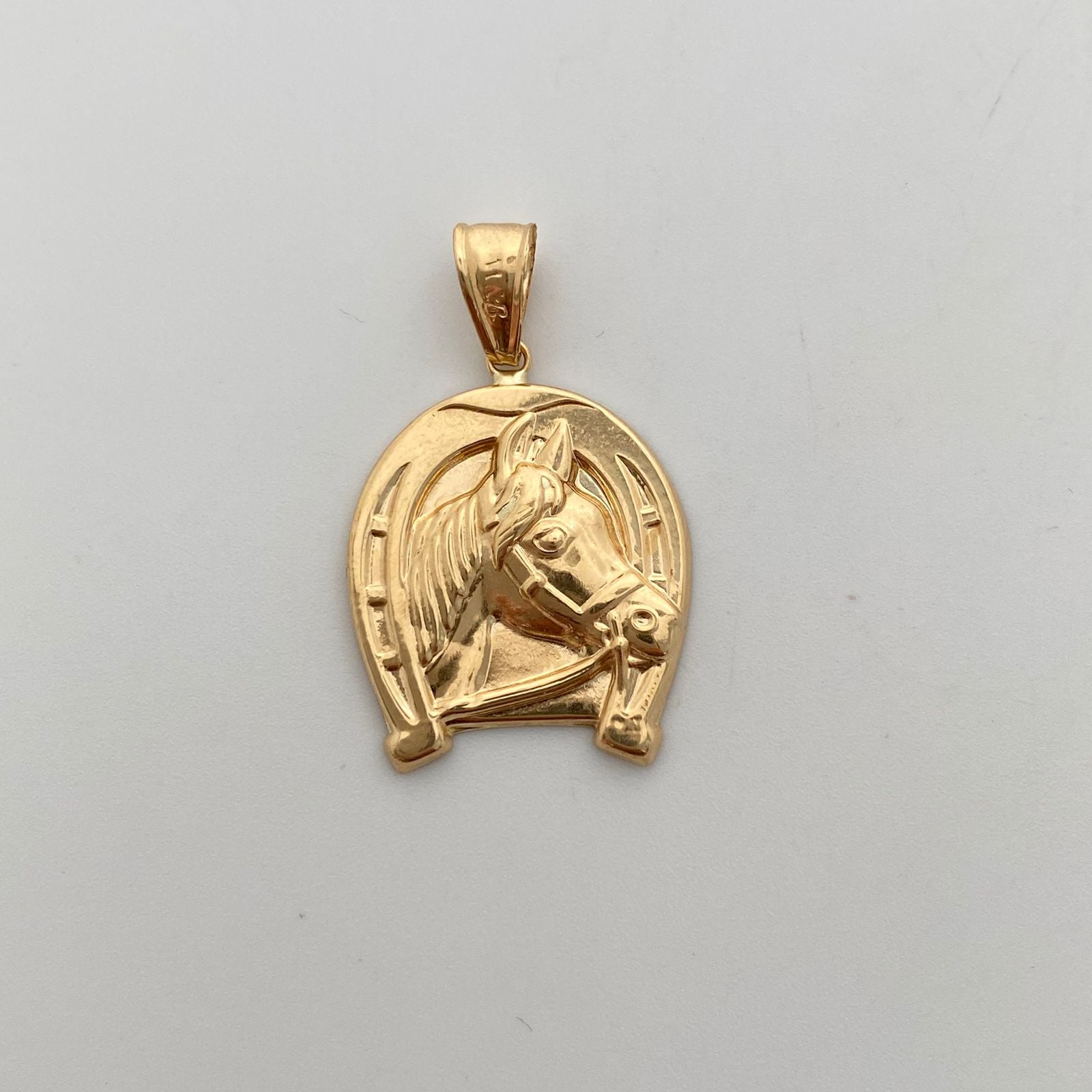 Dije Herradura Caballo Oro amarillo 18k 2,55 Gr / 22,2 mm / 3,4 Cm