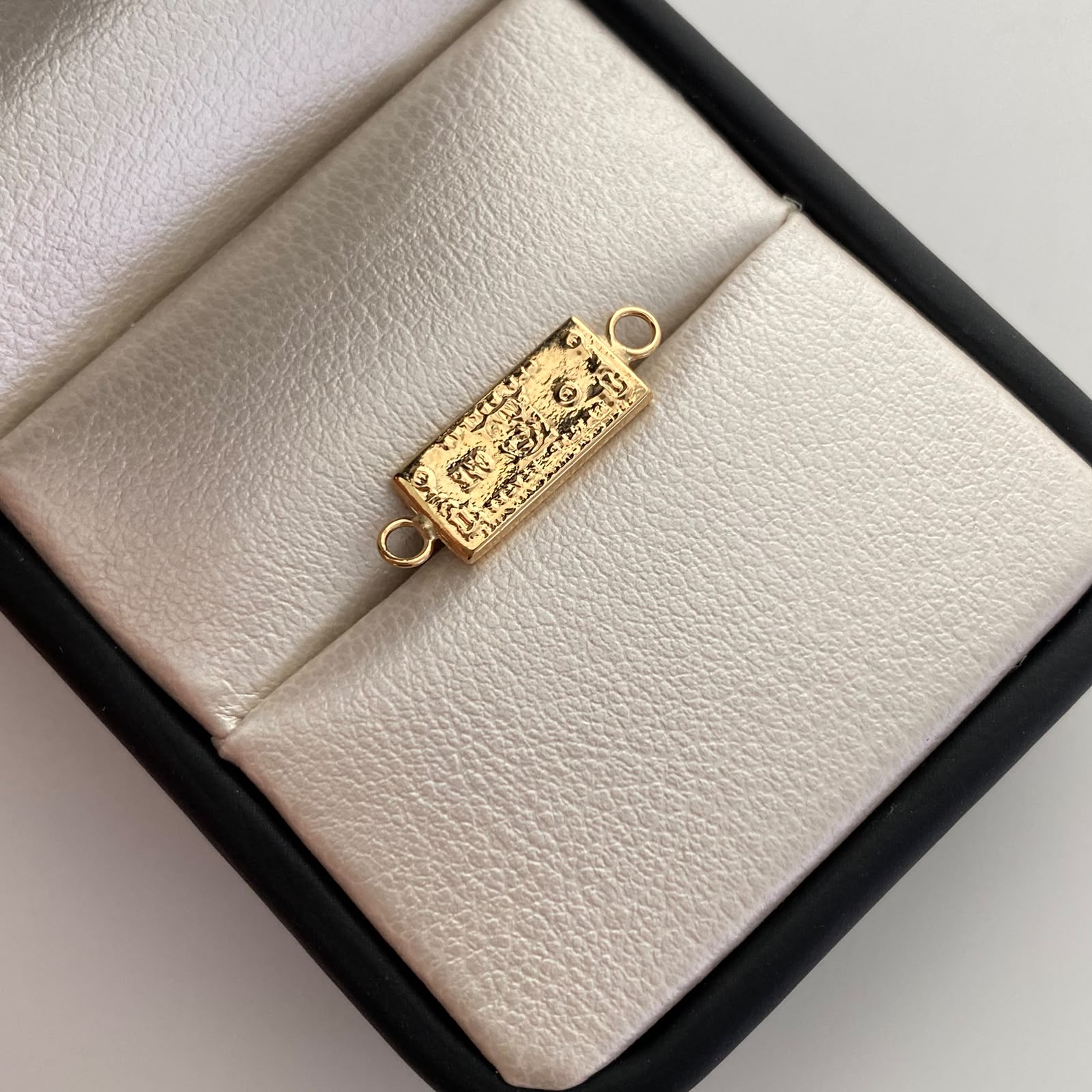 Herraje Dolar Oro amarillo 18k 0,6 Gr / 2 Cm