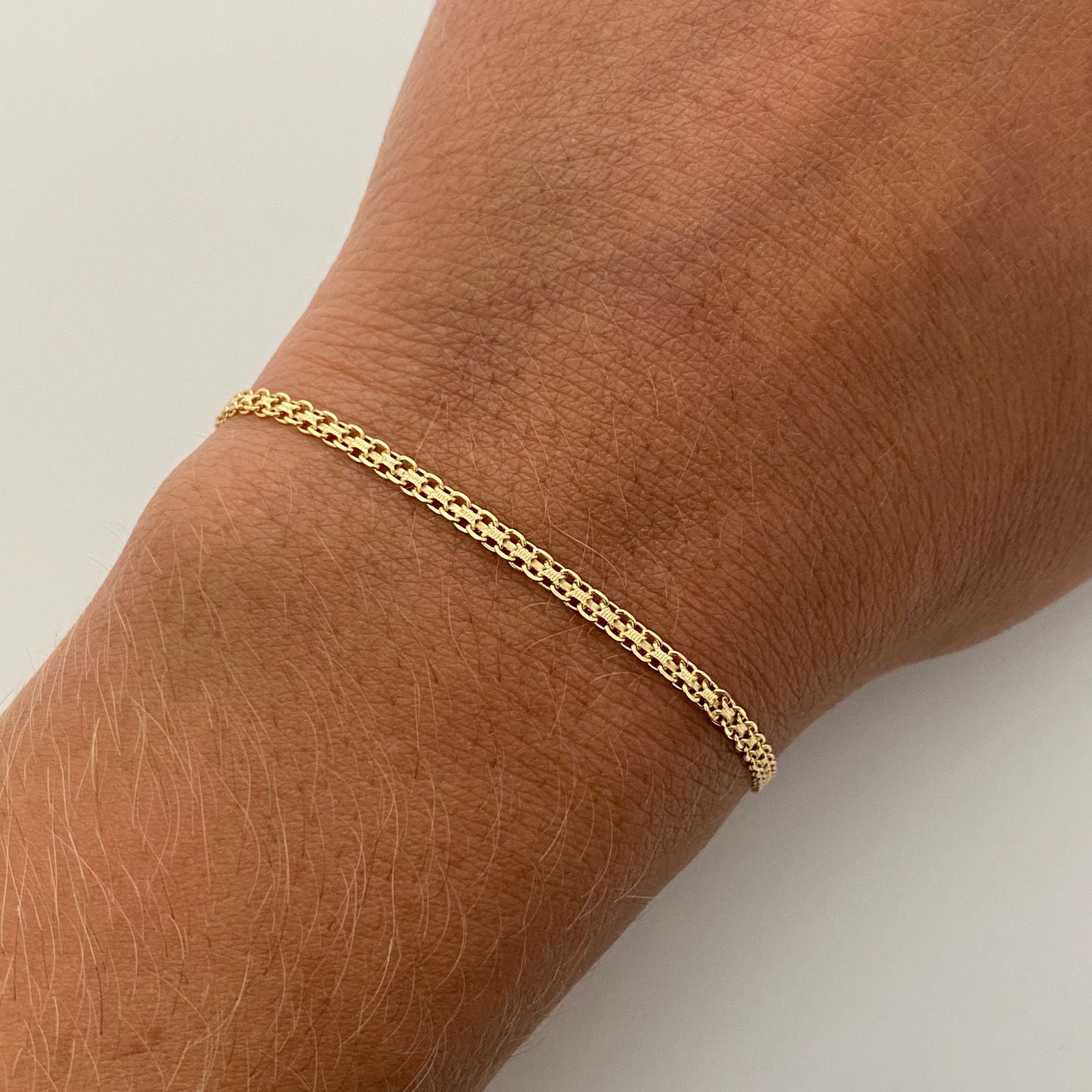 Pulso It China Oro amarillo 18k +1 / 2,05 Gr / 2,2 mm / 18,9 Cm