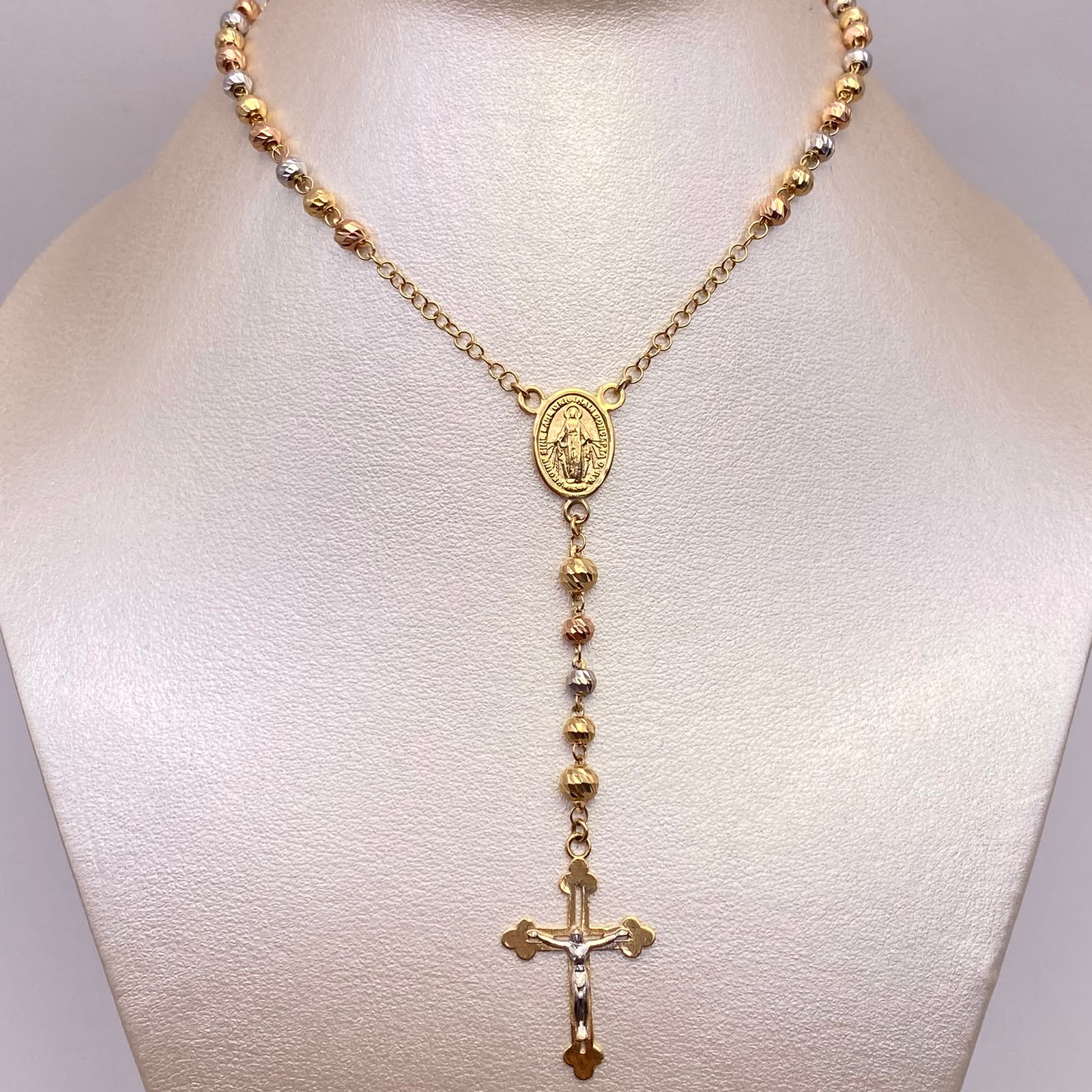 Rosario bola diamantada 5 y 4 virgen milagrosa  Tres oros 18k 11,43 Gr / 60 Cm
