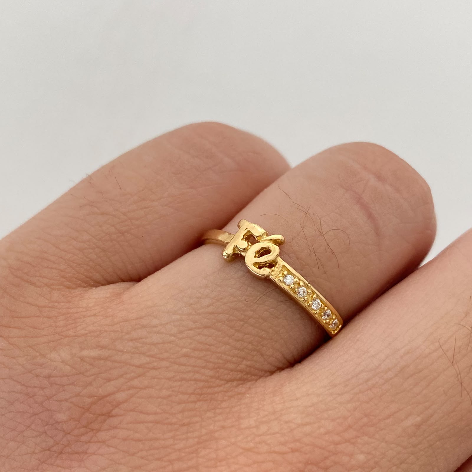Anillo Fe Casting Oro amarillo 18k / Talla 8 / 1,85 Gr / 1,6 mm