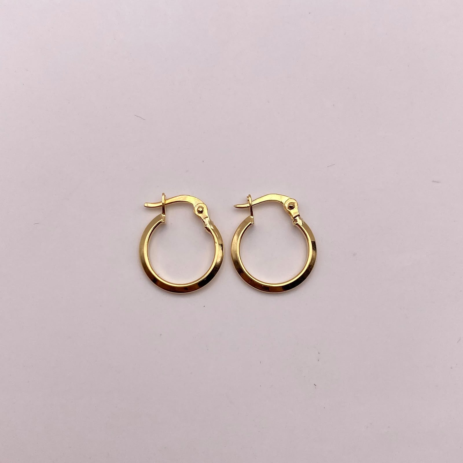 Candonga lisa Oro amarillo 18k 0,75 Gr / 1,5 Cm