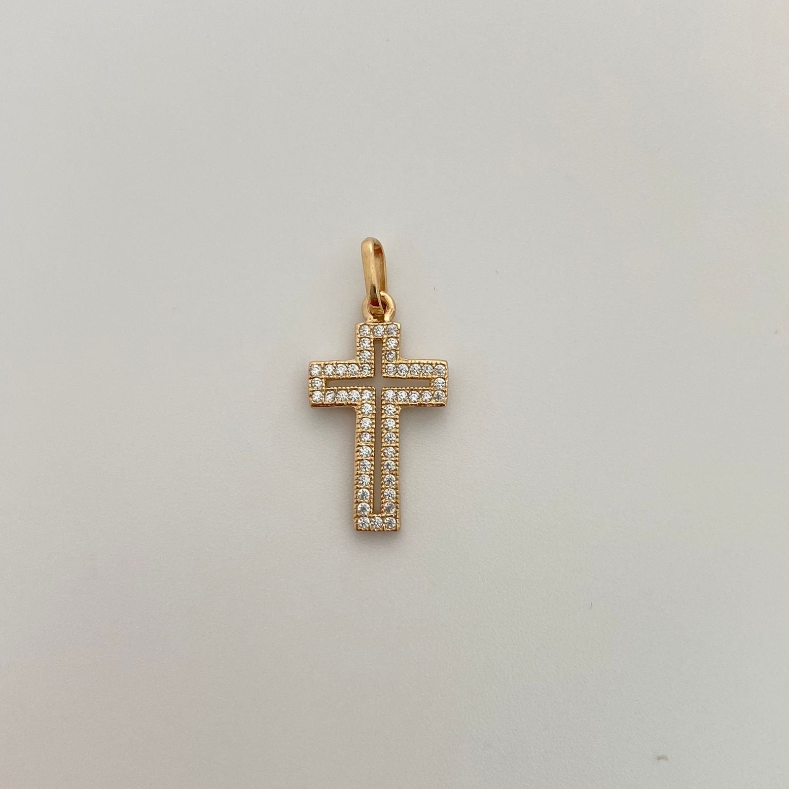 Dije Cruz Blanca Circones Oro amarillo 18k 1,55 Gr / 11,9 mm / 2,4 Cm