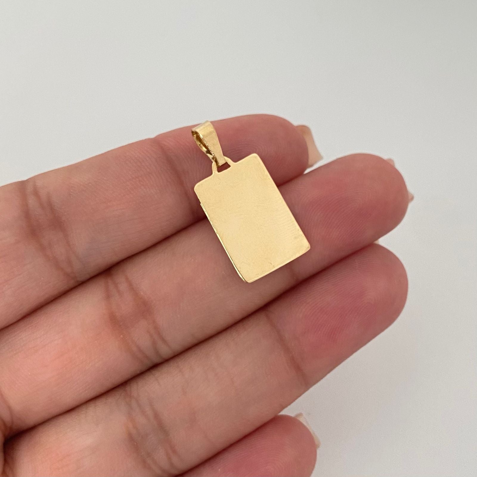 Dije placa lisa Oro amarillo 18k 1,0 Gr / 2,5 Cm