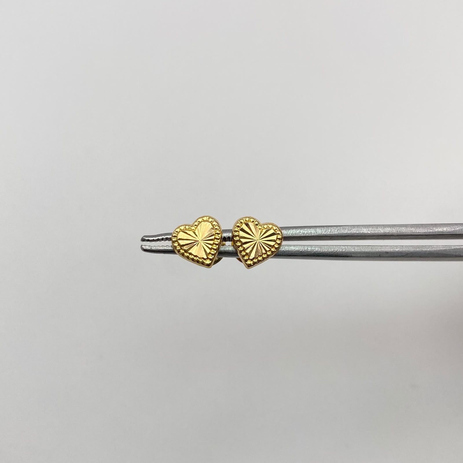 Topos corazón diamantado Oro amarillo 18k 0,45 Gr / 7,10 mm
